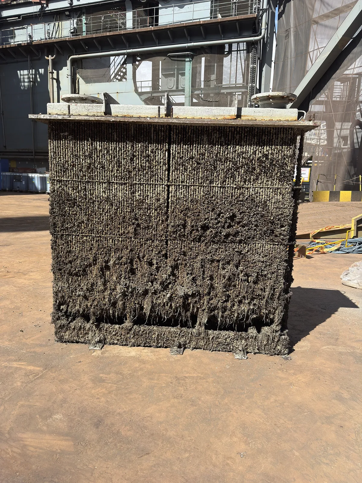 Box cooler on MV Connector before cleaning